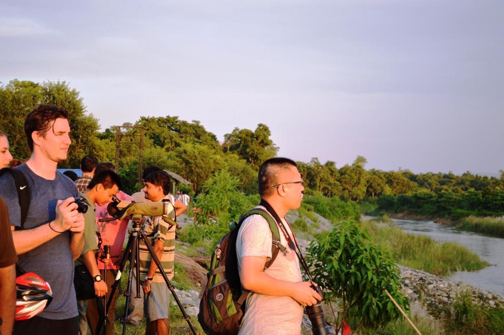 Chitwan Paradise Hotel Sauraha Kültér fotó
