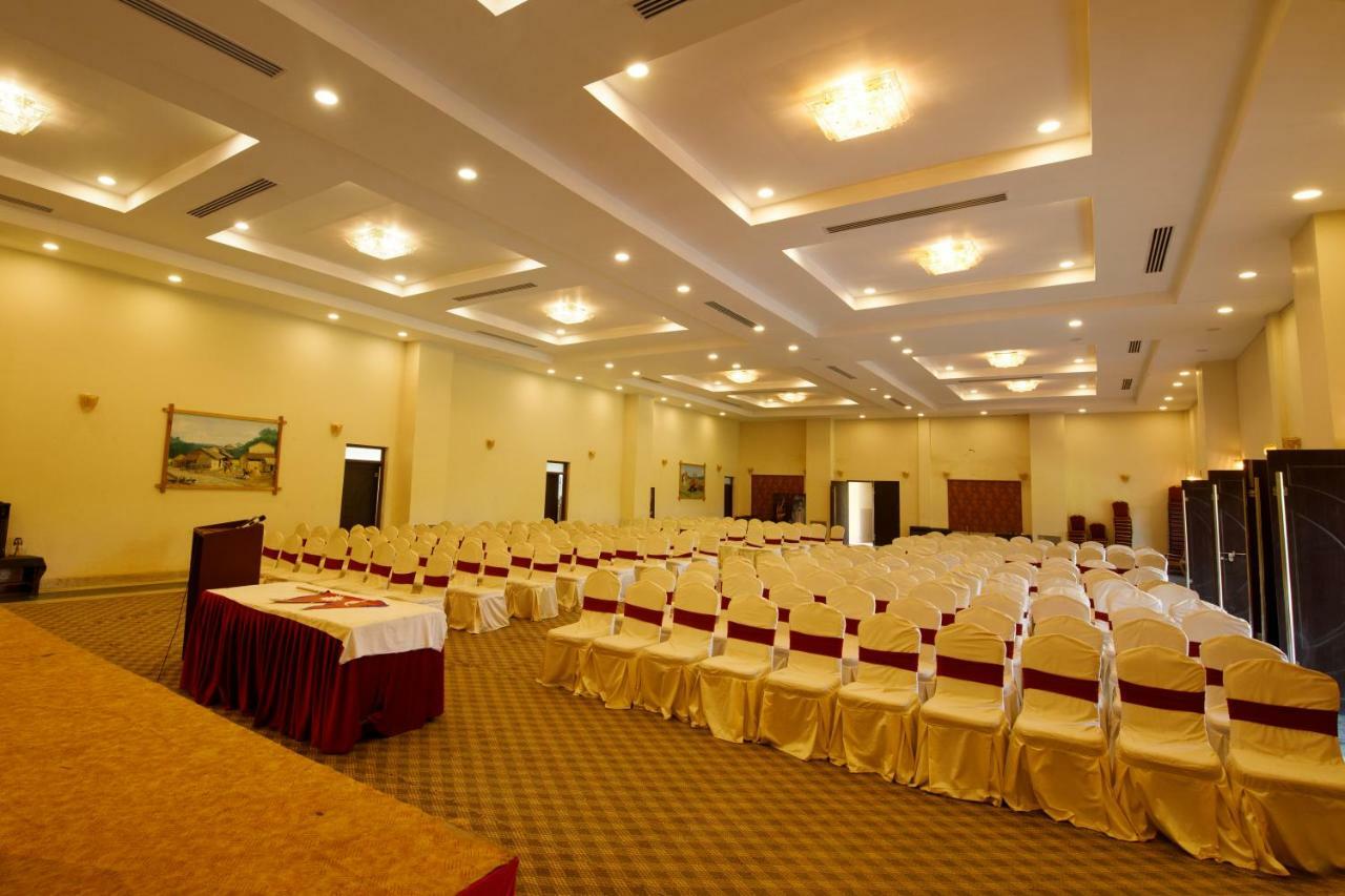 Chitwan Paradise Hotel Sauraha Kültér fotó